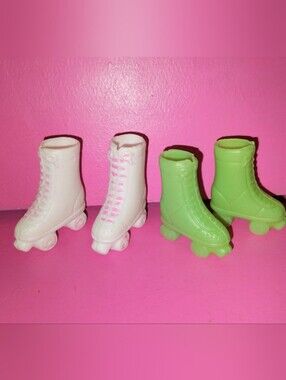 Barbie doll size roller skates for 12in
